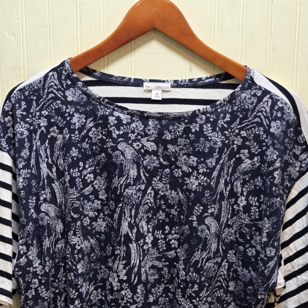 Gap Shirt Womens XL Blue White Boat Neck Short Sleeve Striped Floral Top